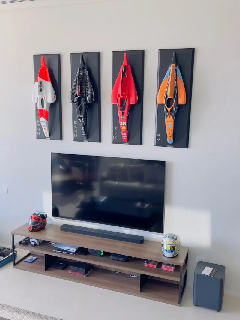 TV instalada em ambiente residencial